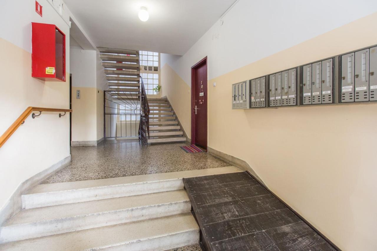 Sylvia Center Apartment Pola Esterno foto